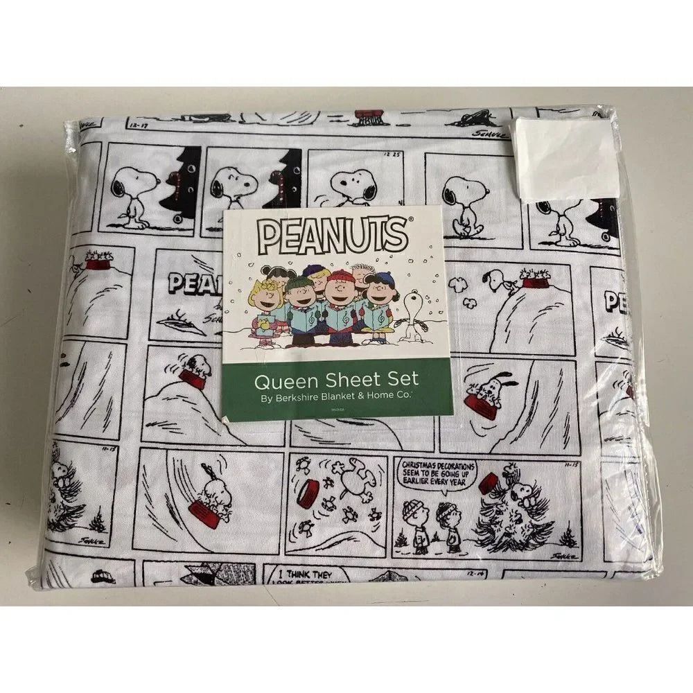 Peanuts Snoopy Holiday Christmas‎ Comic Strip Queen Size Soft Sheet Set NEW